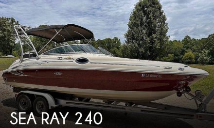 2006 Sea Ray 240 Sun Deck