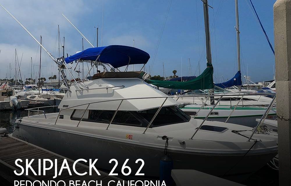 1994 Skipjack Flybridge 262