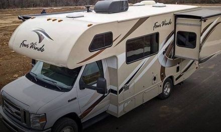 2017 Thor Motor Coach Four Winds 22B