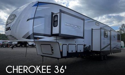 2022 Forest River Cherokee Arctic Wolf 3660 Suite