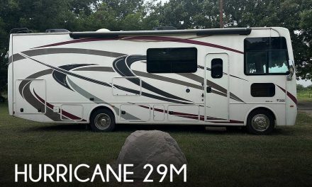 2019 Thor Motor Coach Hurricane 29M