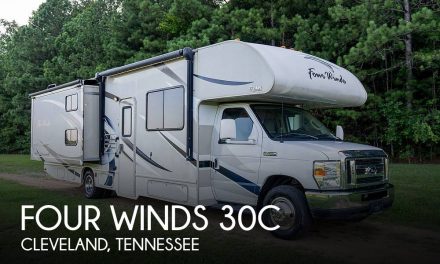 2017 Thor Motor Coach Four Winds 30C