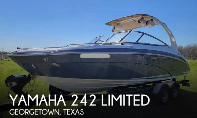 2015 Yamaha 242 Limited