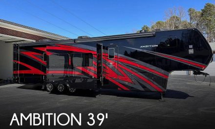 2022 Vanleigh RV Ambition Toy Hauler Series M-399TH