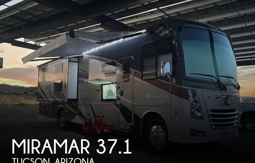 2019 Thor Motor Coach Miramar 37.1