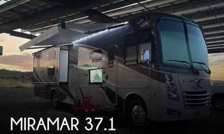 2019 Thor Motor Coach Miramar 37.1