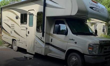 2018 Coachmen Leprechaun 240FS