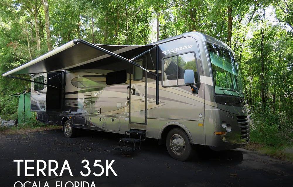 2015 Fleetwood Terra 35K