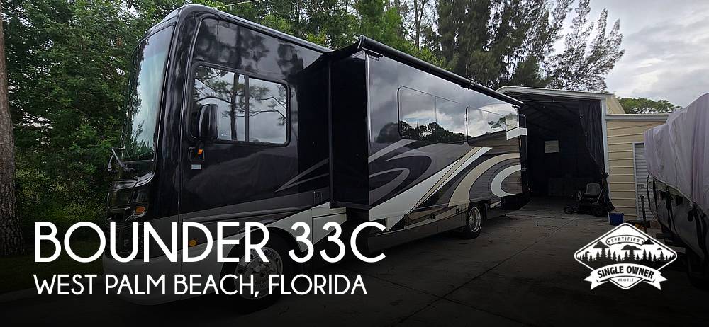 2019 Fleetwood Bounder 33C