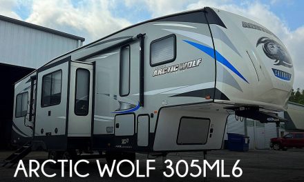 2019 Cherokee Arctic Wolf 305ML6