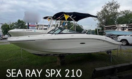 2022 Sea Ray SPX 210