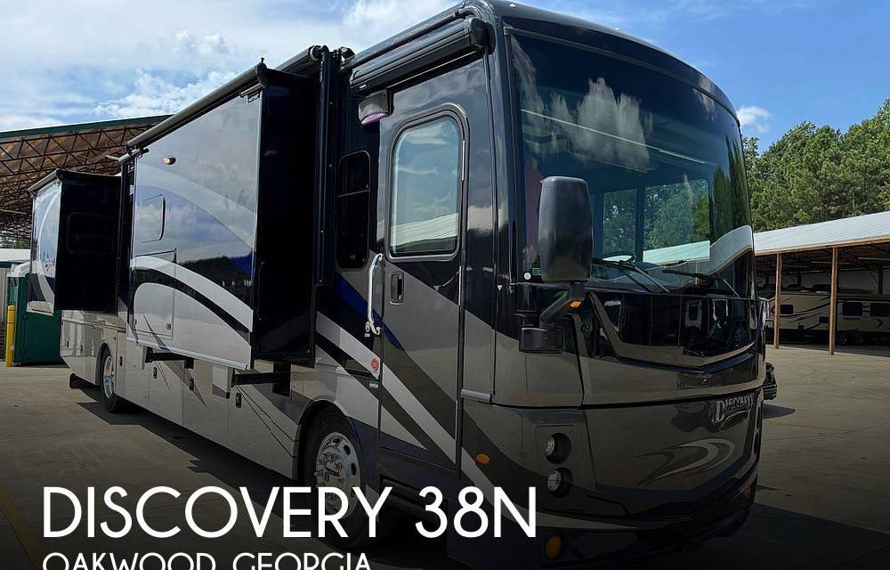 2019 Fleetwood Discovery 38N