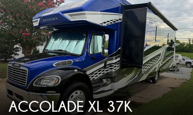 2022 Entegra Coach Accolade XL 37K