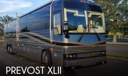 2001 Prevost Prevost XLII