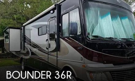 2014 Fleetwood Bounder 36R