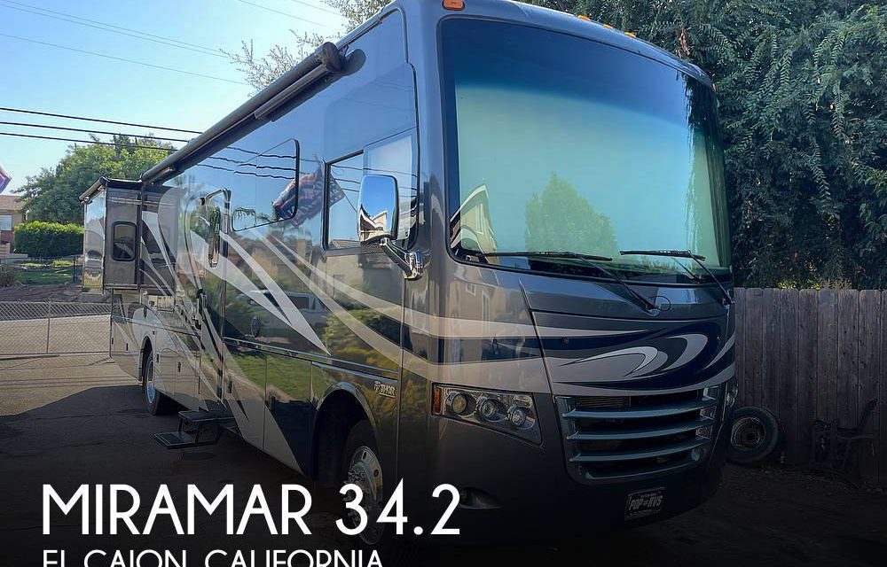 2017 Thor Motor Coach Miramar 34.2