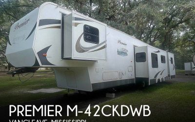 2015 Hy-Line Premier M-42CKDWB