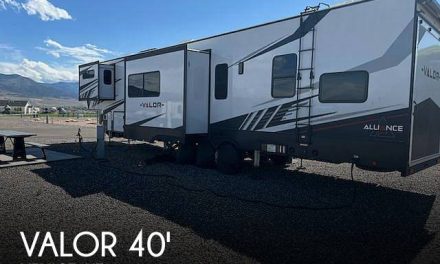 2022 Alliance RV Valor TOYHAULER 40v13