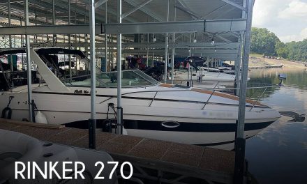 2003 Rinker Fiesta Vee 270