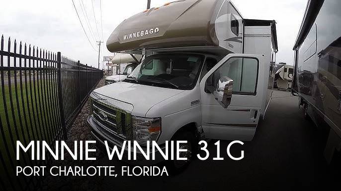 2017 Winnebago Minnie Winnie 31g