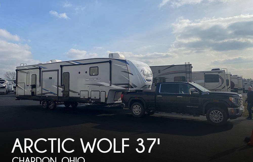 2021 Cherokee Arctic Wolf 3770 Suite