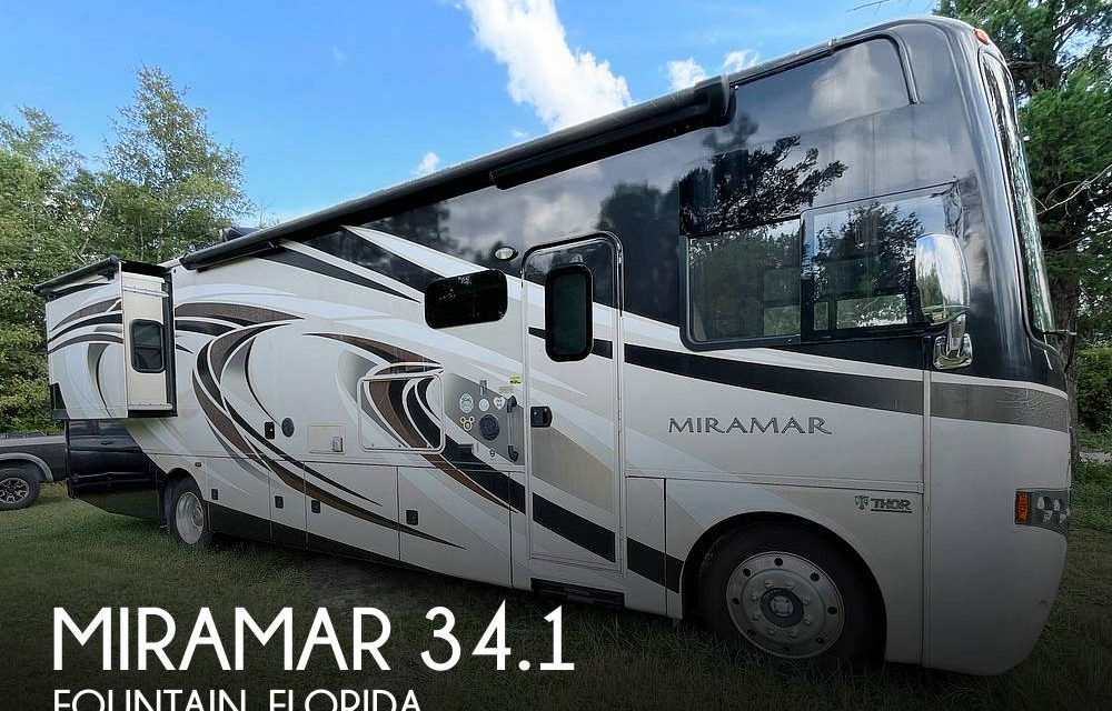 2016 Thor Motor Coach Miramar 34.1