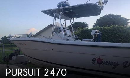 2001 Pursuit 2470