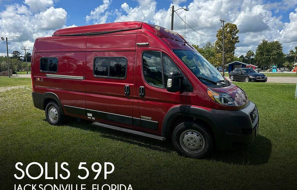 2022 Winnebago Solis 59P