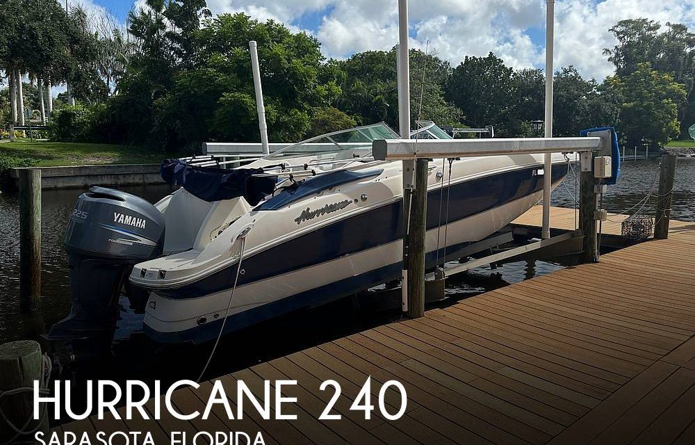 2007 Hurricane 240 Sundeck OB