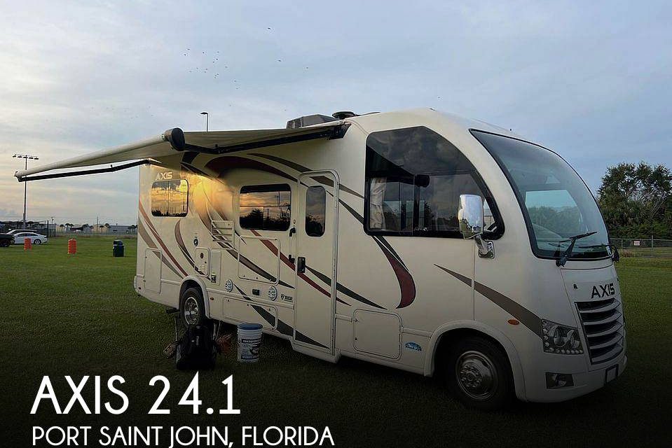 2018 Thor Motor Coach Axis 24.1