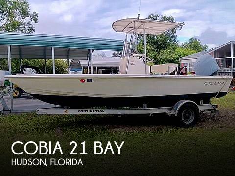 2020 Cobia 21 Bay