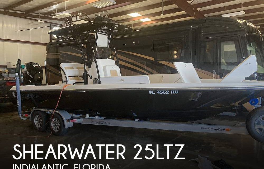 2018 Shearwater 25LTZ