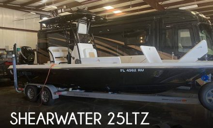 2018 Shearwater 25LTZ