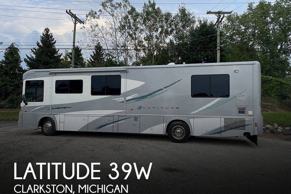 2008 Winnebago Latitude 39W