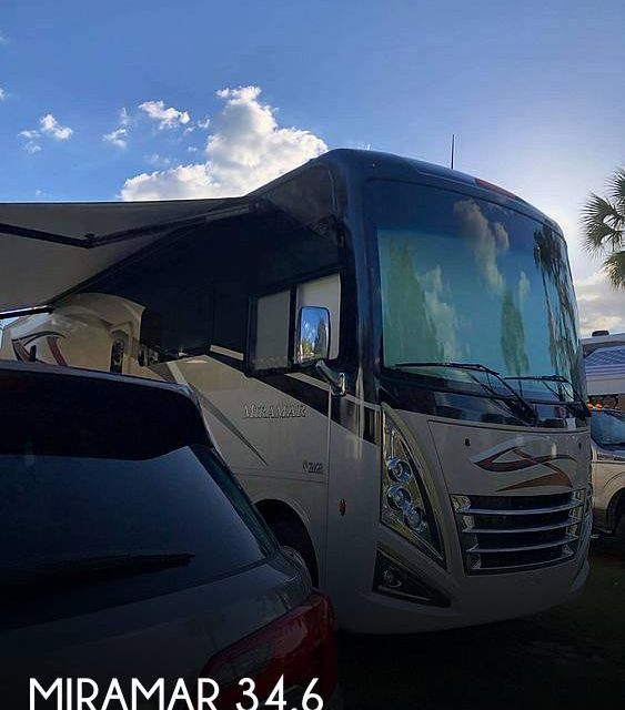 2022 Thor Motor Coach Miramar 34.6