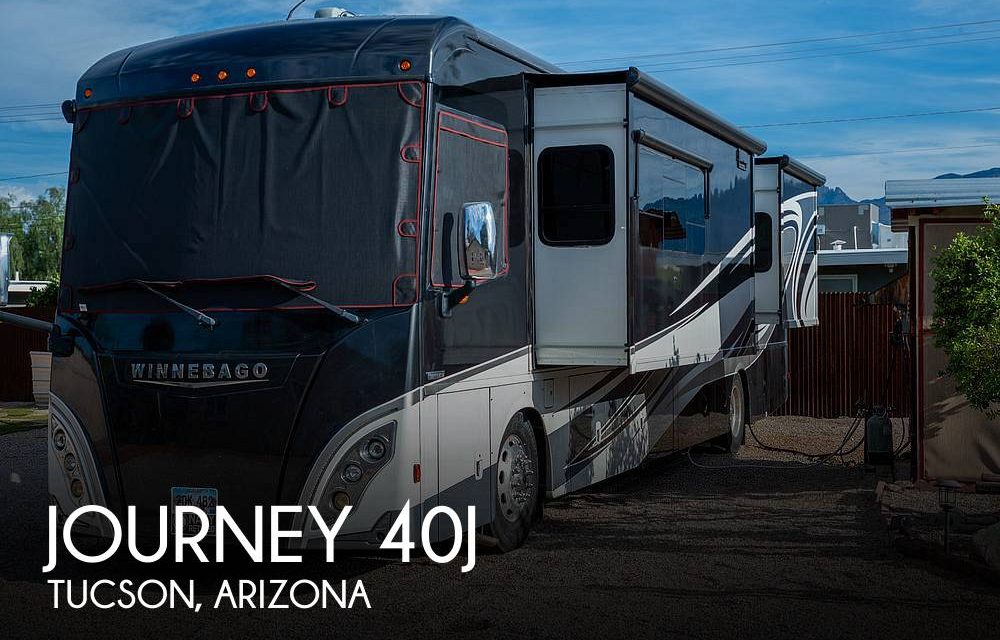 2017 Winnebago Journey 40J