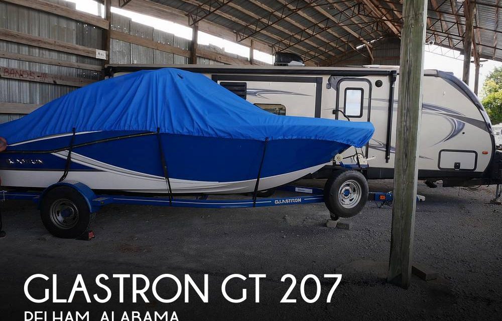 2018 Glastron GT 207