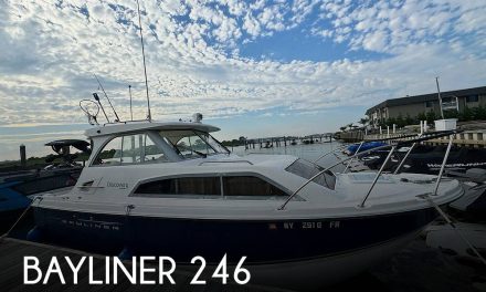 2007 Bayliner 246 Discovery