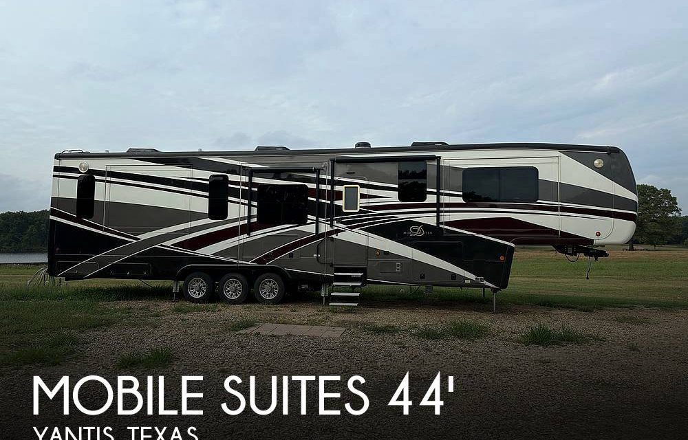 2018 DRV Mobile Suites 44 Nashville