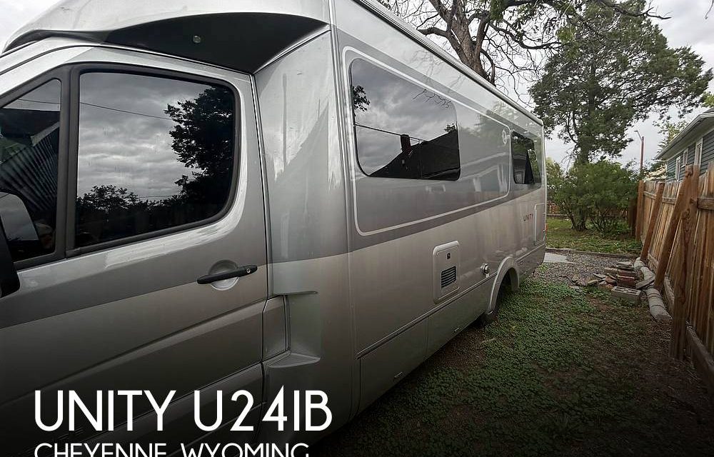 2019 Leisure Travel Unity U24IB