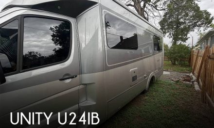 2019 Leisure Travel Unity U24IB