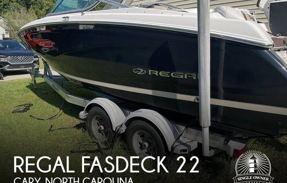 2016 Regal fasdeck 22