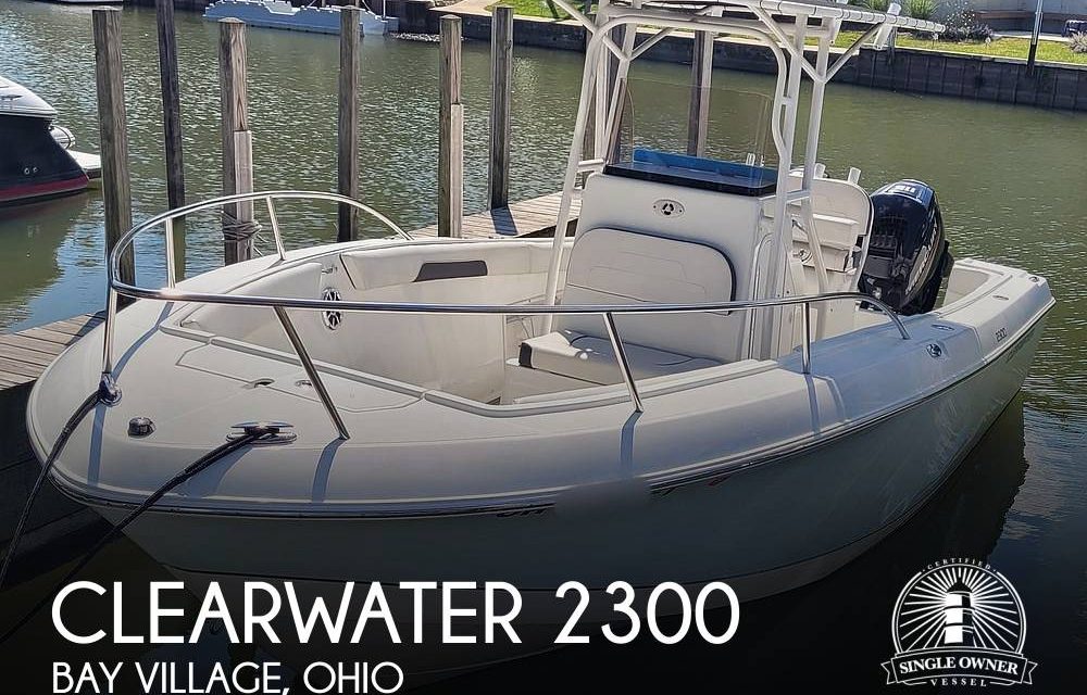 2017 Clearwater 2300