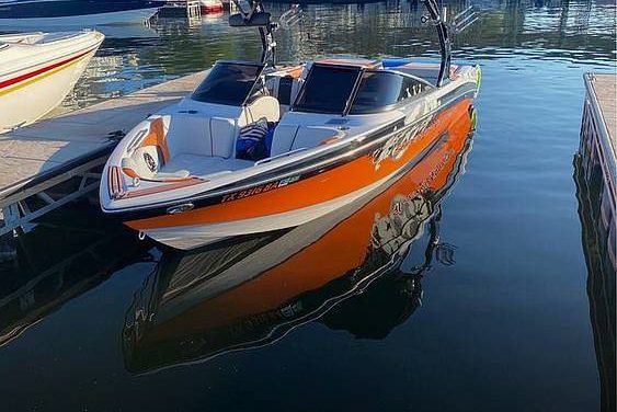 2010 Nautique 230te