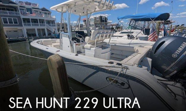 2023 Sea Hunt 229 Ultra