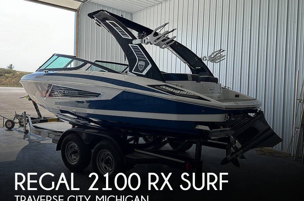 2018 Regal 2100 RX Surf