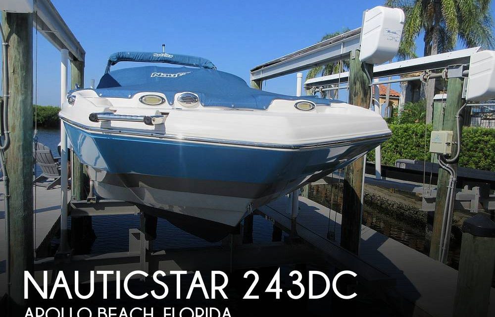 2017 NauticStar 243dc