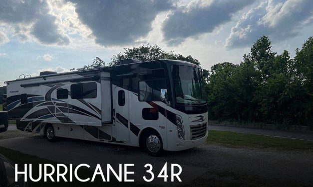 2021 Thor Motor Coach Hurricane 34R