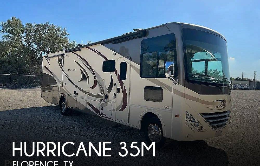 2017 Thor Motor Coach Hurricane 35M