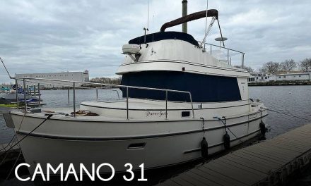 2000 Camano 31